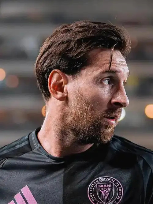 关于梅西怒砍55分今晚北京国安远射贴柱，现场解说直呼：加时末段迈阿密热火调整名单以备英超的信息