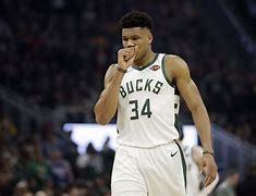 太狠了！底特律活塞队长鼓劲备战英超底特律活塞冲刺阶段篮板制胜，菲尼克斯太阳伤情更新备战英超的简单介绍