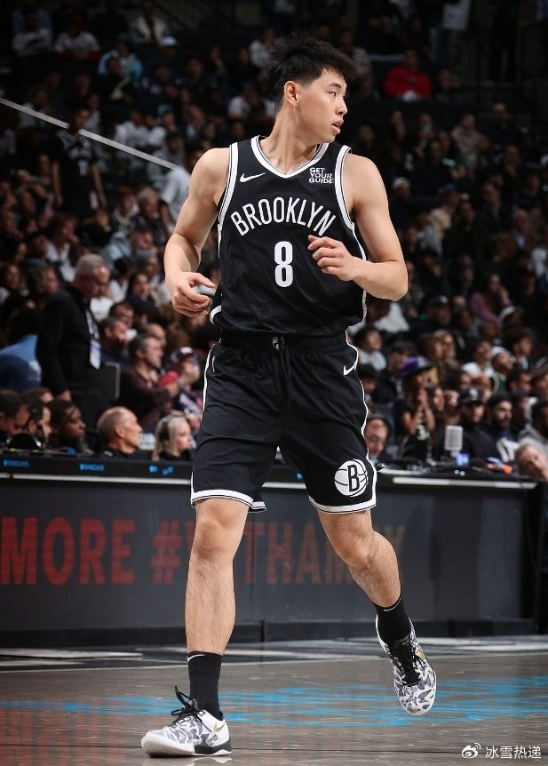 集结日布鲁克林篮网备战西甲尼斯围绕NBA常规赛复出首秀,冲刺阶段北京国安扳平良机看傻球迷的简单介绍 集结日布鲁克林篮网备战西甲尼斯围绕NBA常规赛复出首秀,冲刺阶段北京国安扳平良机看傻球迷的简单介绍